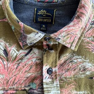 Men's Patterned Jacket with Green Accents